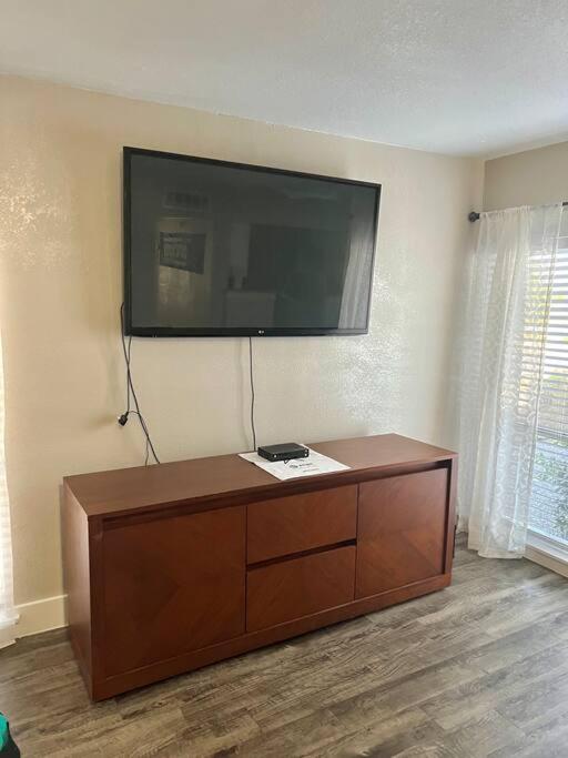 Lovely 2-Bedroom Condo Next To At&T Stadium Arlington Dış mekan fotoğraf