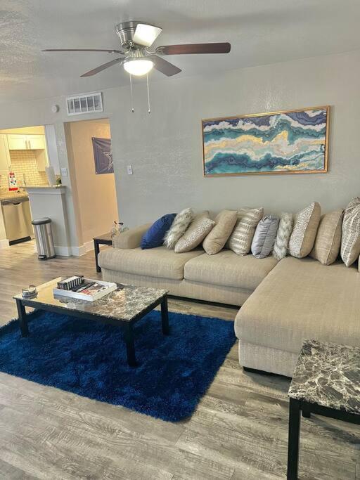 Lovely 2-Bedroom Condo Next To At&T Stadium Arlington Dış mekan fotoğraf