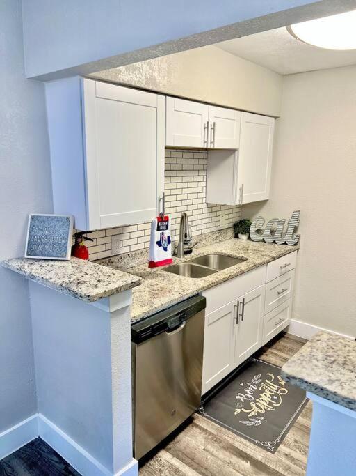 Lovely 2-Bedroom Condo Next To At&T Stadium Arlington Dış mekan fotoğraf