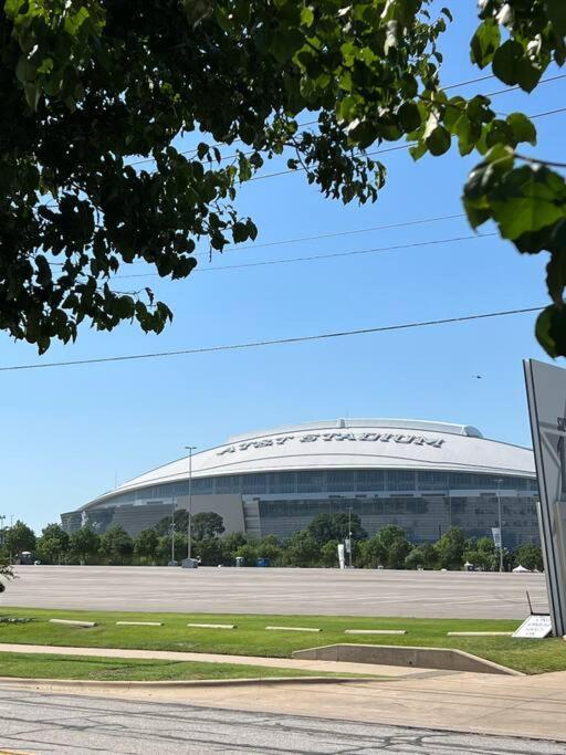 Lovely 2-Bedroom Condo Next To At&T Stadium Arlington Dış mekan fotoğraf